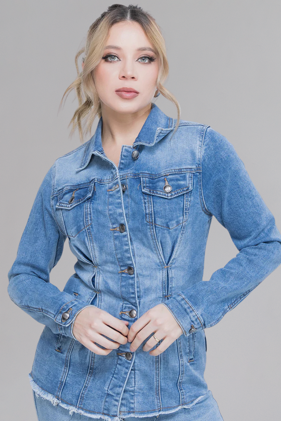 CHAQUETA DENIM AZUL SKY - BASICS