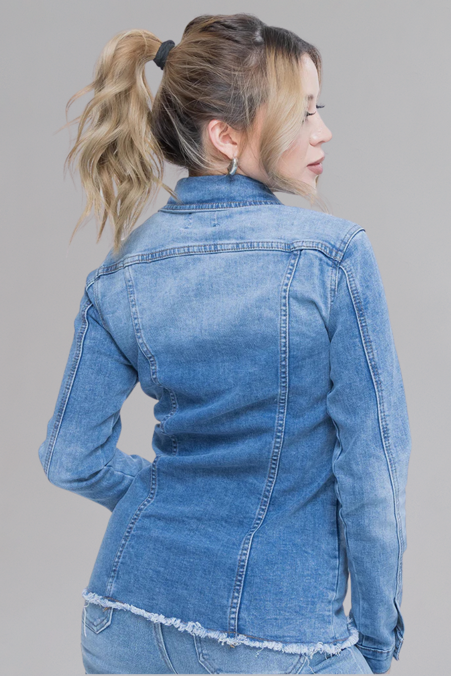 CHAQUETA DENIM AZUL SKY - BASICS