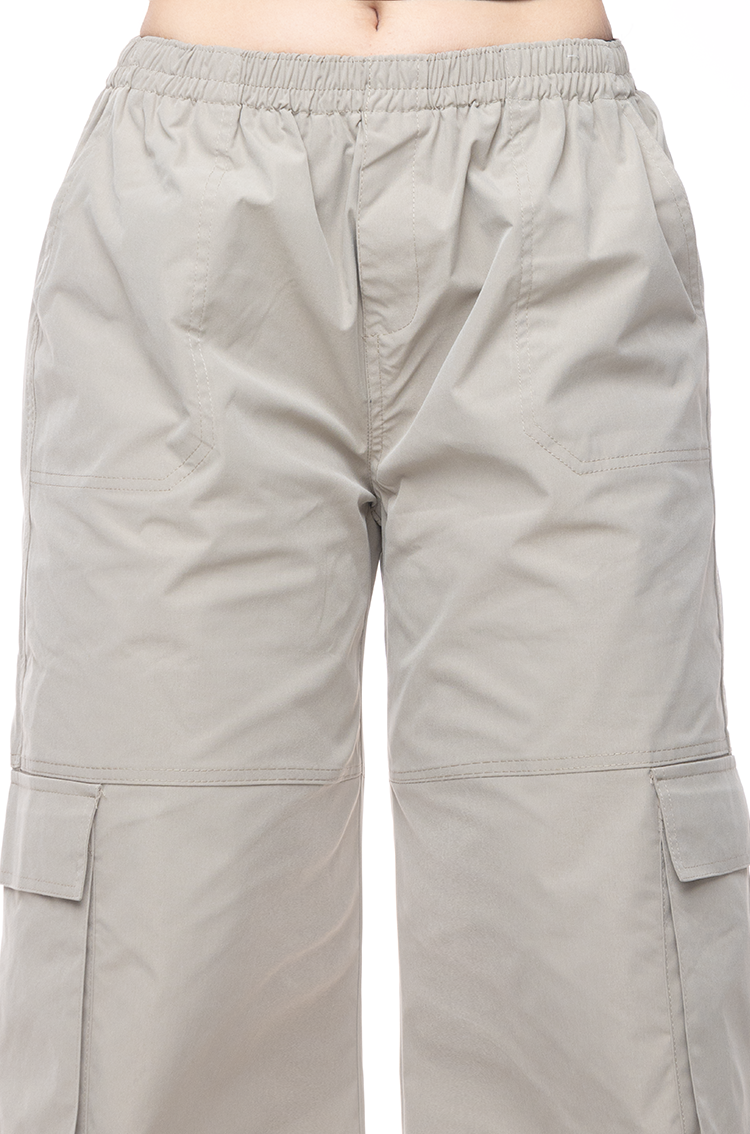 Pantalón Cargo Taupe de Mujer con Silueta Relajada
