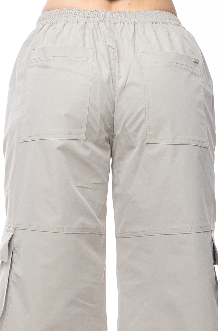 Pantalón Cargo Taupe de Mujer con Silueta Relajada