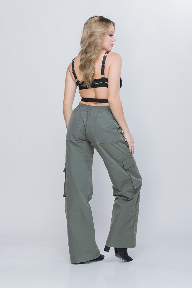 Pantalón Cargo Verde Militar de Mujer Silueta Relajada