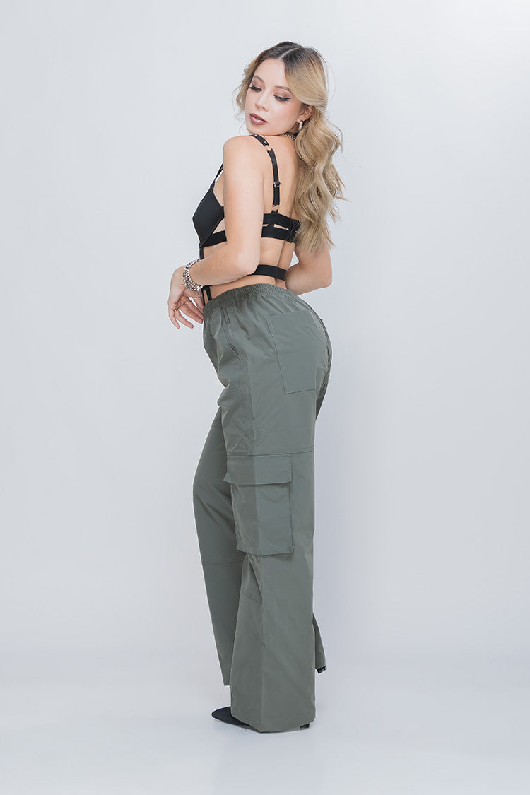 Pantalón Cargo Verde Militar de Mujer Silueta Relajada