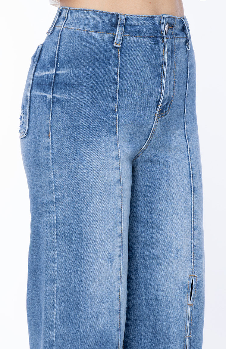 Jeans Wide Leg Abertura Asimetrica  - Moda Vanguardista