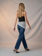 Jean Regular Fit Azul Medio con Pañoleta de Encaje Blanca