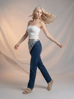 Jean Regular Fit Azul Fuerte con Pañoleta de Encaje Blanca