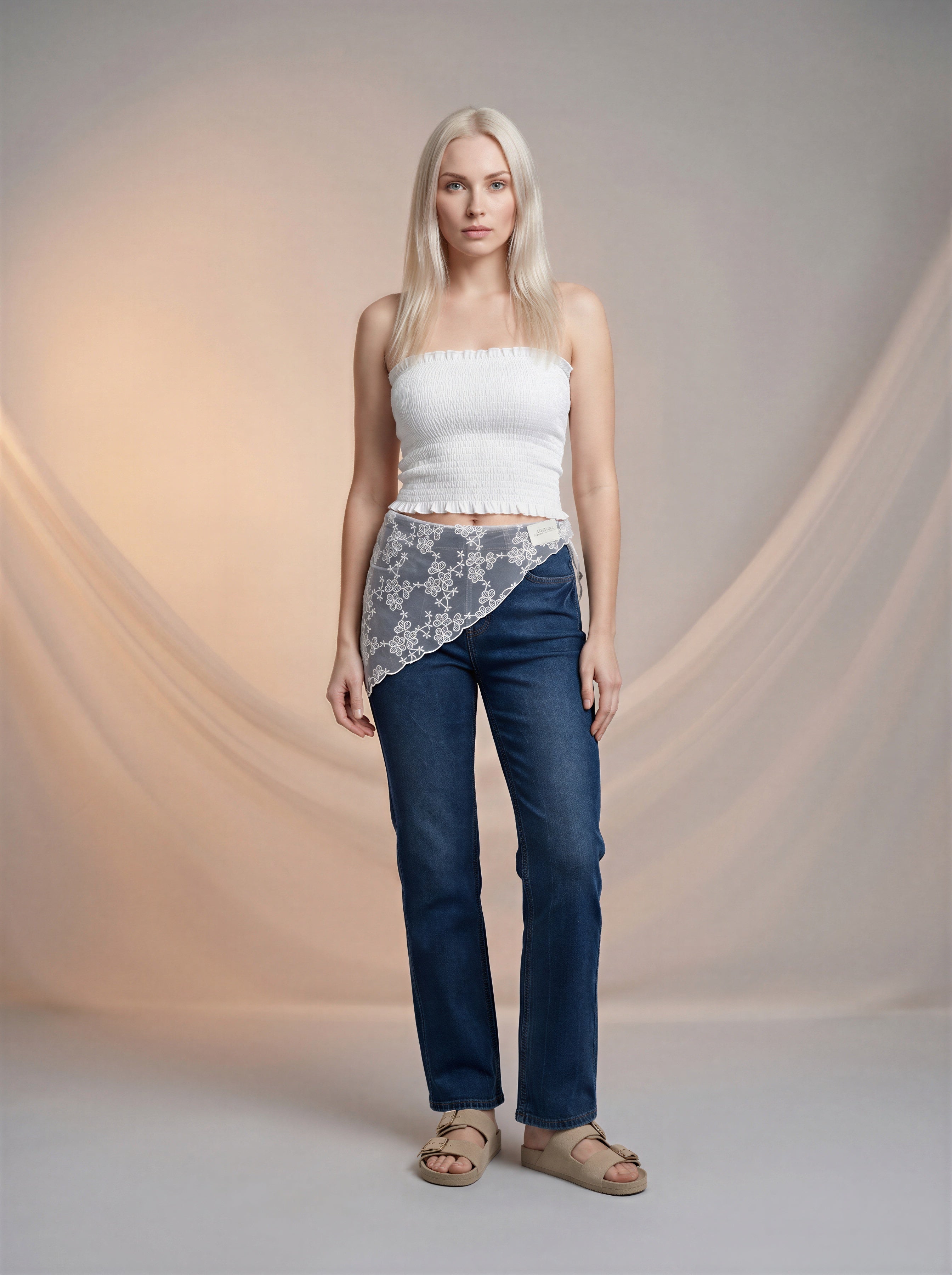 Jean Regular Fit Azul Fuerte con Pañoleta de Encaje Blanca