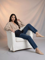 Jean Regular Fit Azul Marino con Rotos y Pañoleta de Encaje Negro