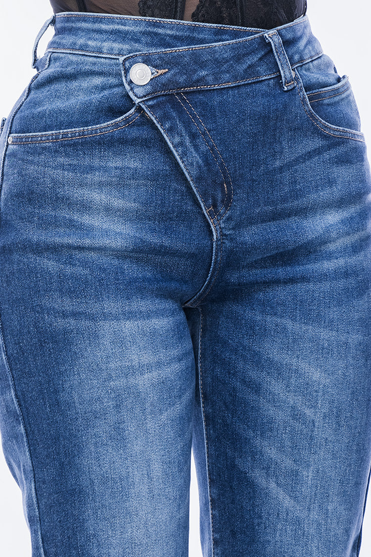 Jeans Straight Relaxed Cintura Asimétrica - Moda Casual