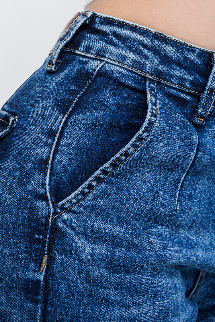 Jeans Wide Leg Desgastados y Cintura Alta