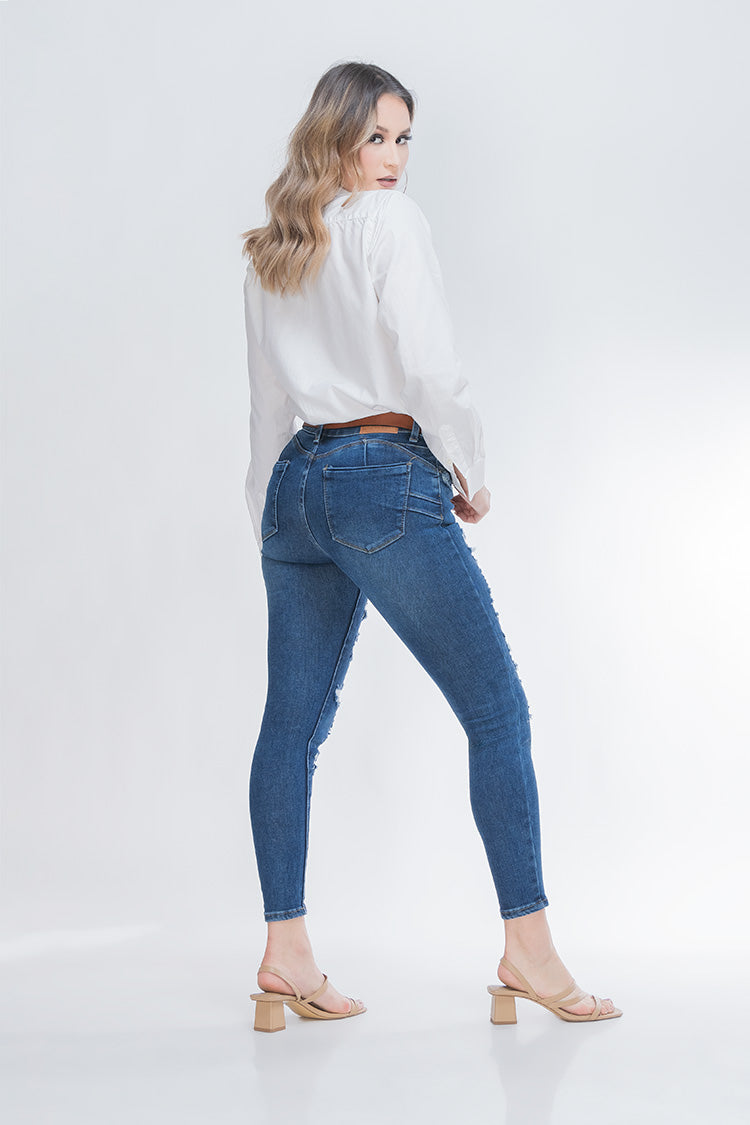 Jeans Skinny Fit Roto con Parches y Cinturon - Chic