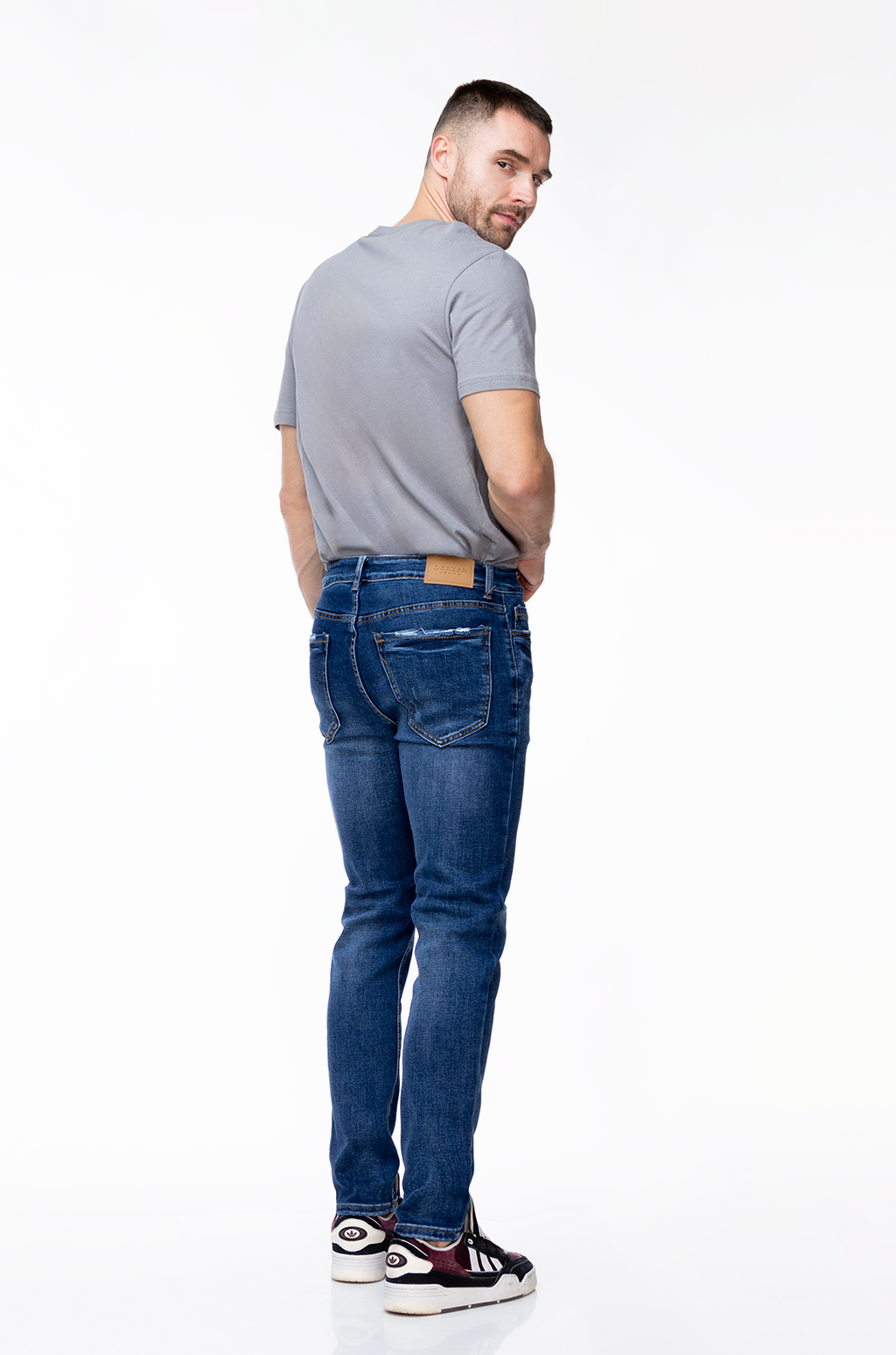 Jeans Slim Fit Azul Medio Desgastada - Denim Classic
