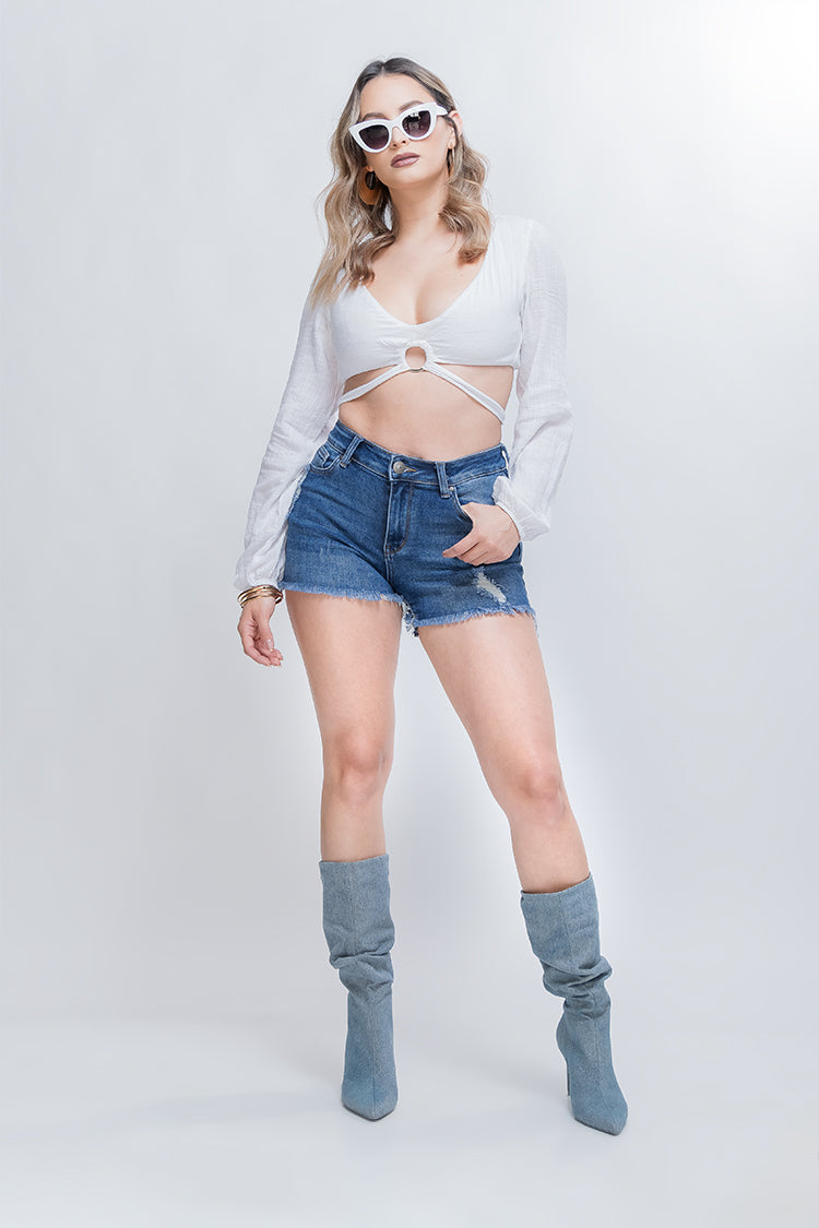 Short Mezclilla Azul con Rotos - Actitud y Estilo