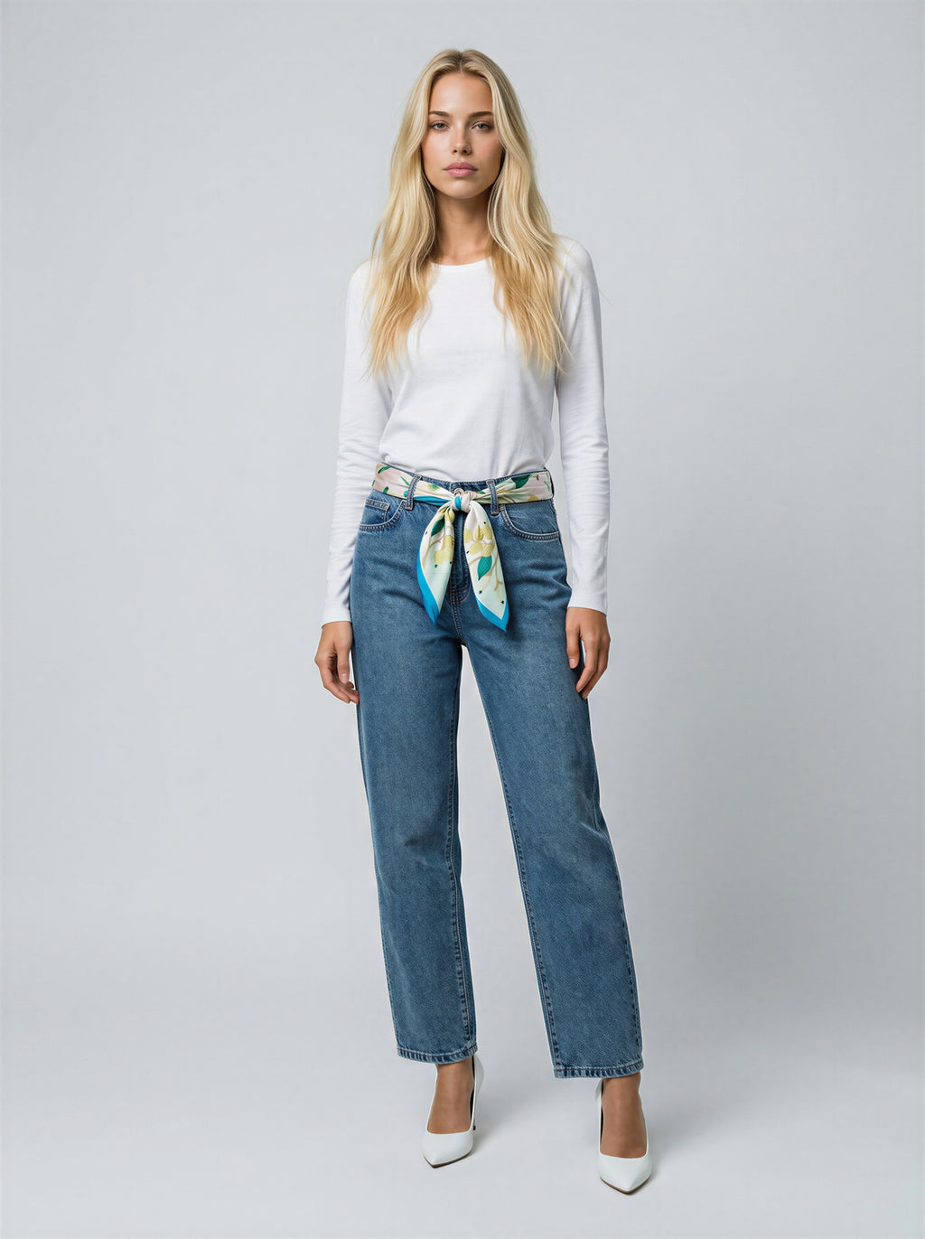 Jean Curved Strass– Azul Medio con Mascada
