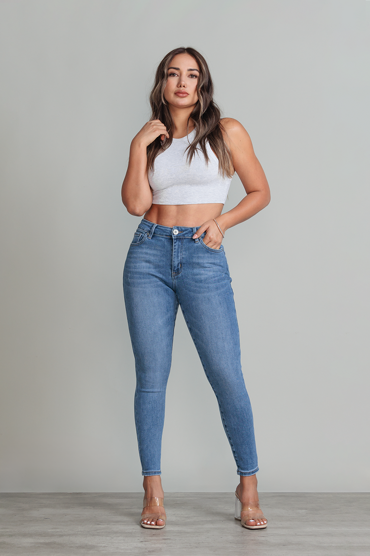 JEANS SKINNY MEDIO - BASICS