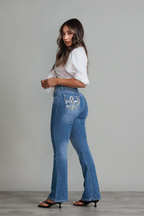 JEANS FLARE COSTURA CONTRASTE - BASICS