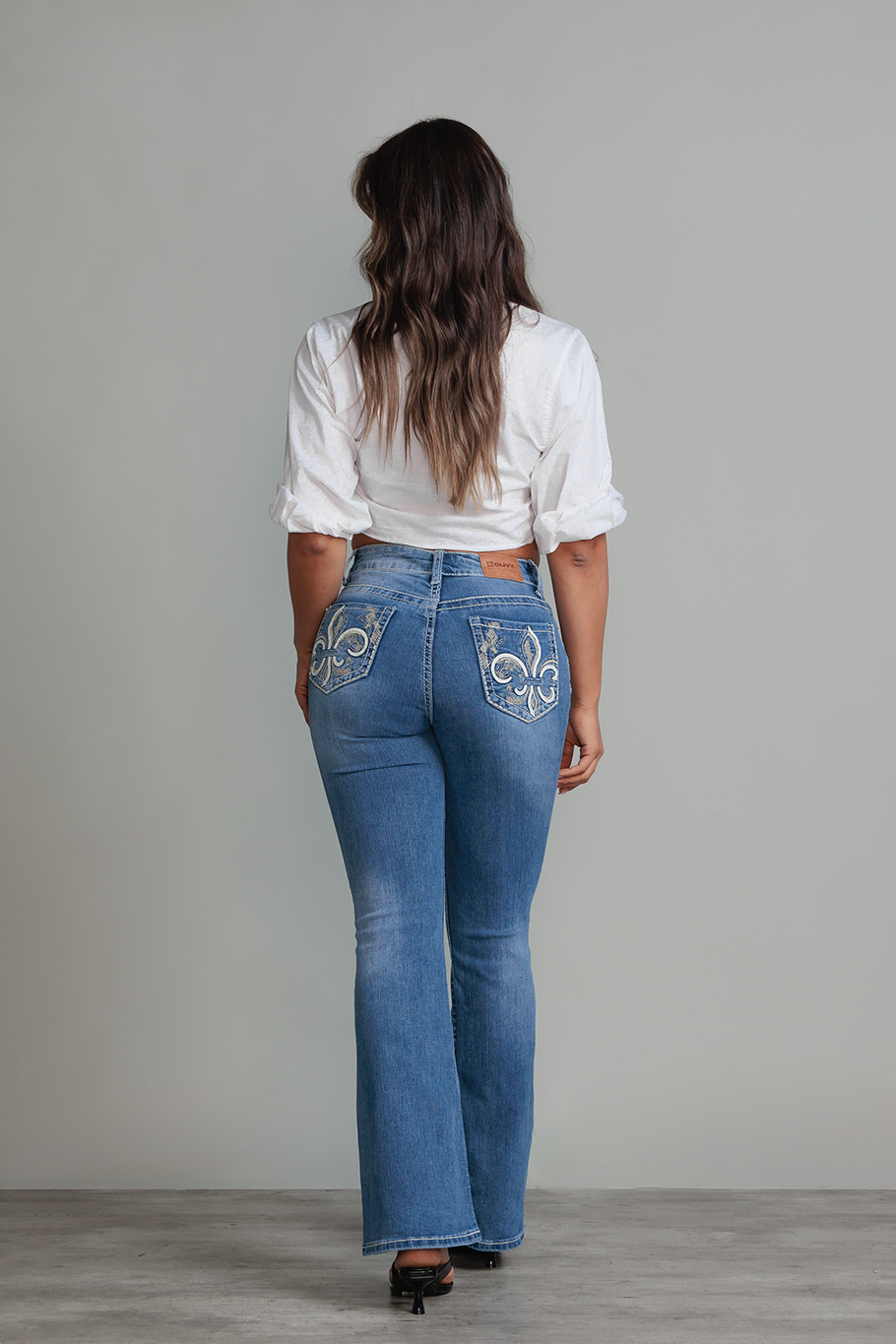 JEANS FLARE COSTURA CONTRASTE - BASICS