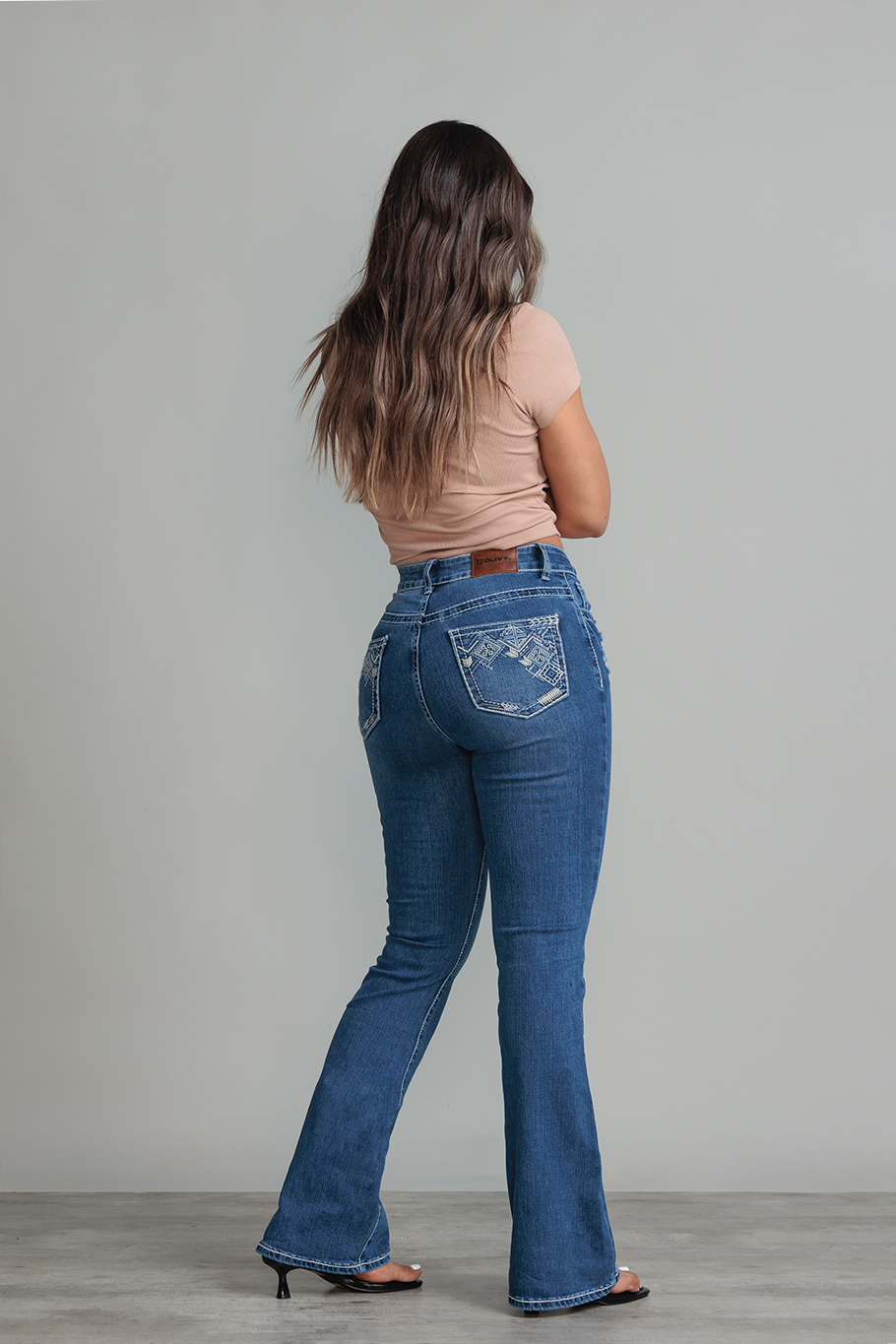 JEANS FLARE MARINE BORDADO - BASICS