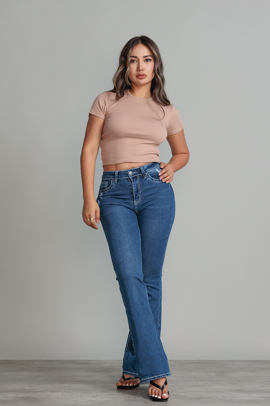 JEANS FLARE MARINE BORDADO - BASICS