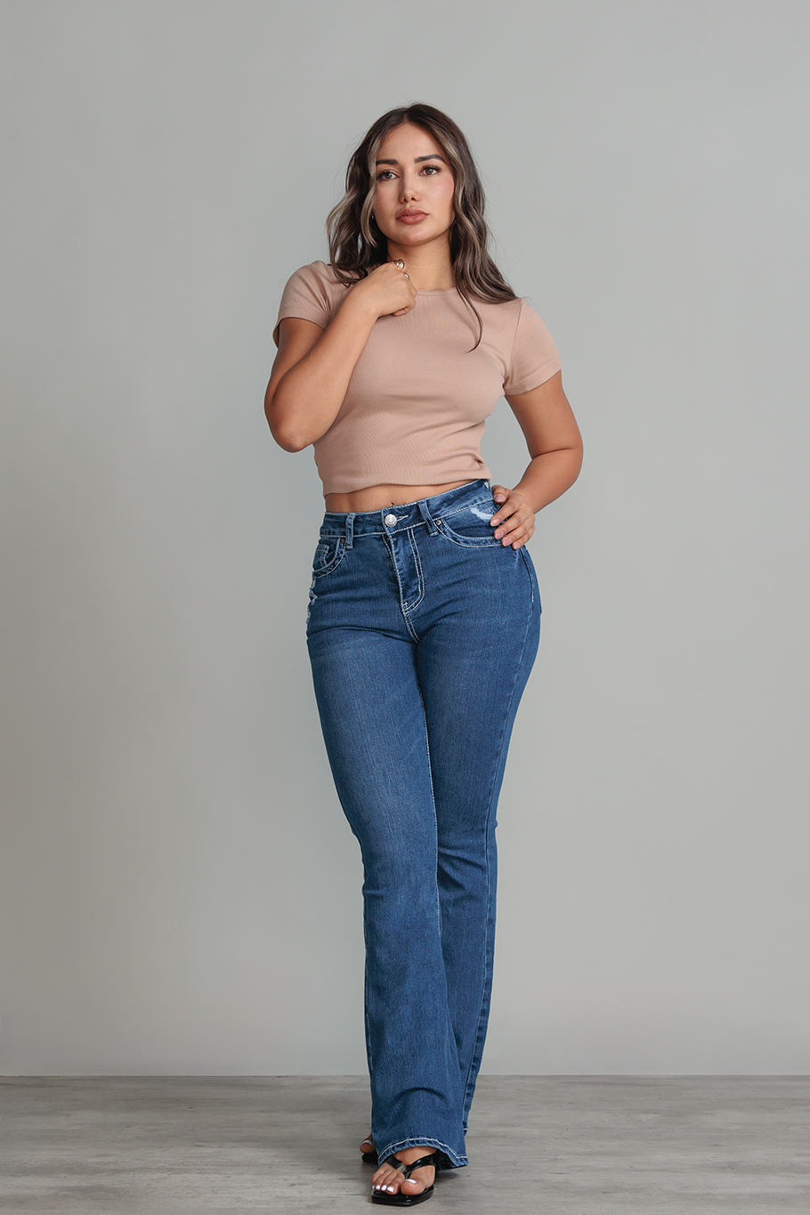 JEANS FLARE MARINE BORDADO - BASICS