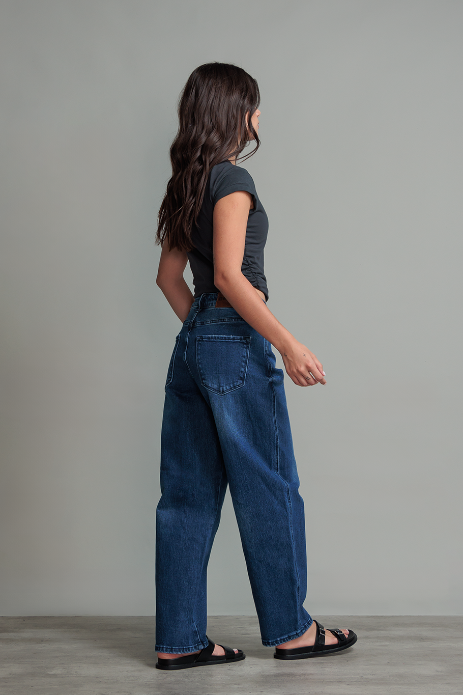 JEANS BARREL AZUL MARINO - BASSICS