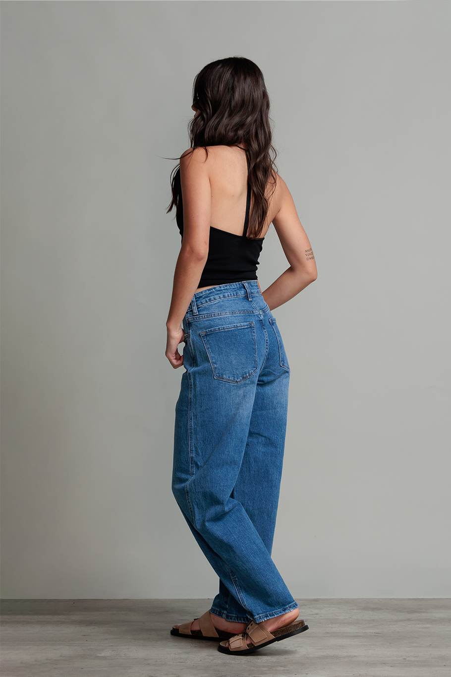 JEAN BARREL TIRO MEDIO - BASICS