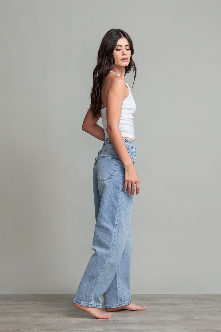 JEANS BARREL AZUL CLARO - BASICS