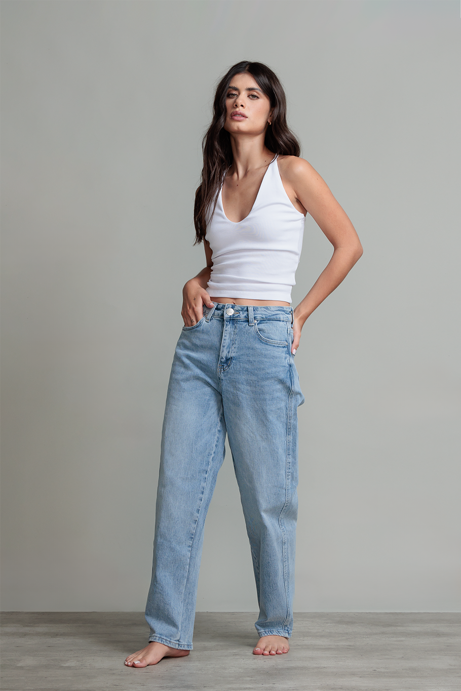 JEANS BARREL AZUL CLARO - BASICS