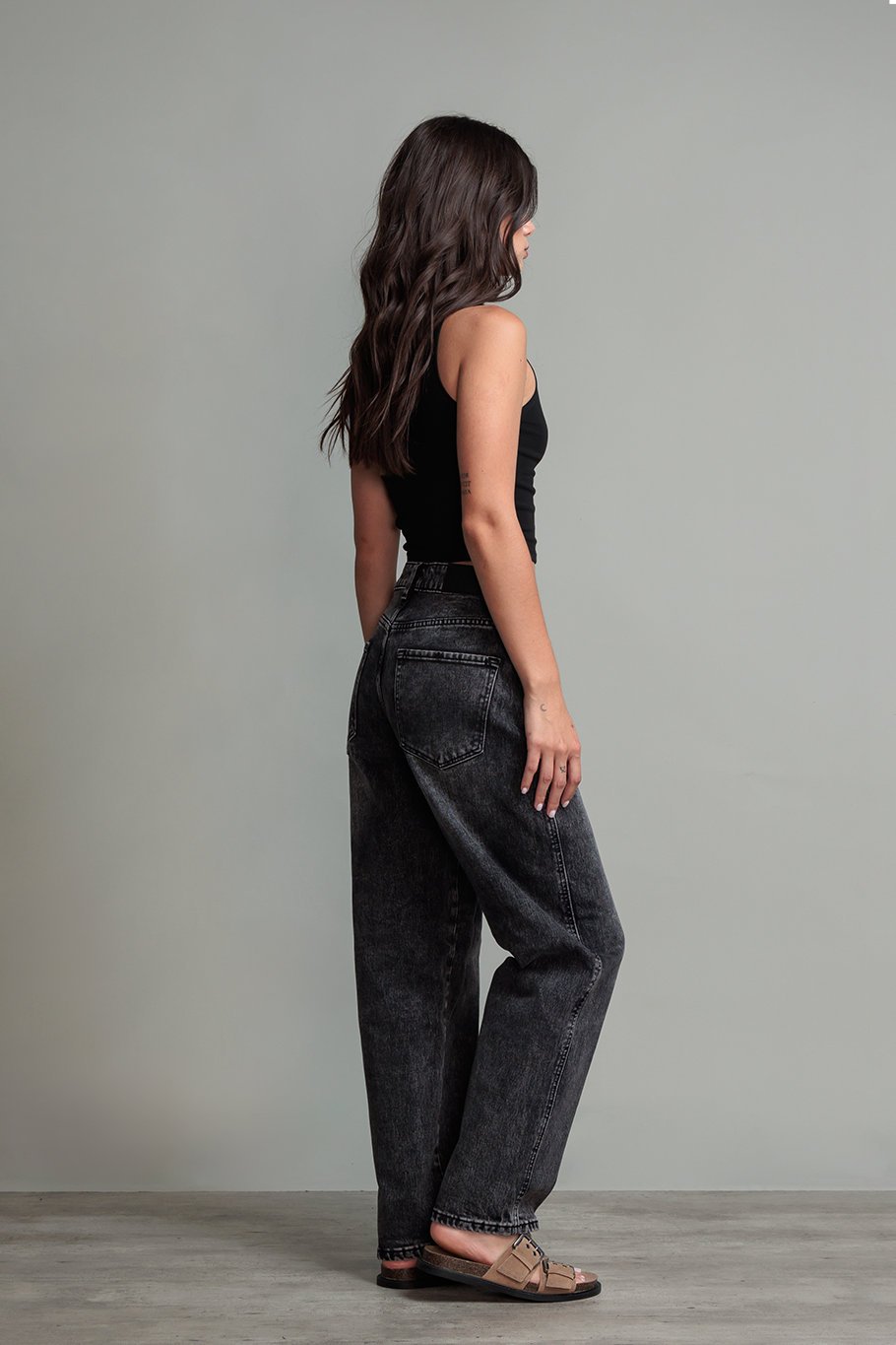 JEANS BARREL LAVADO GRIS - BASICS