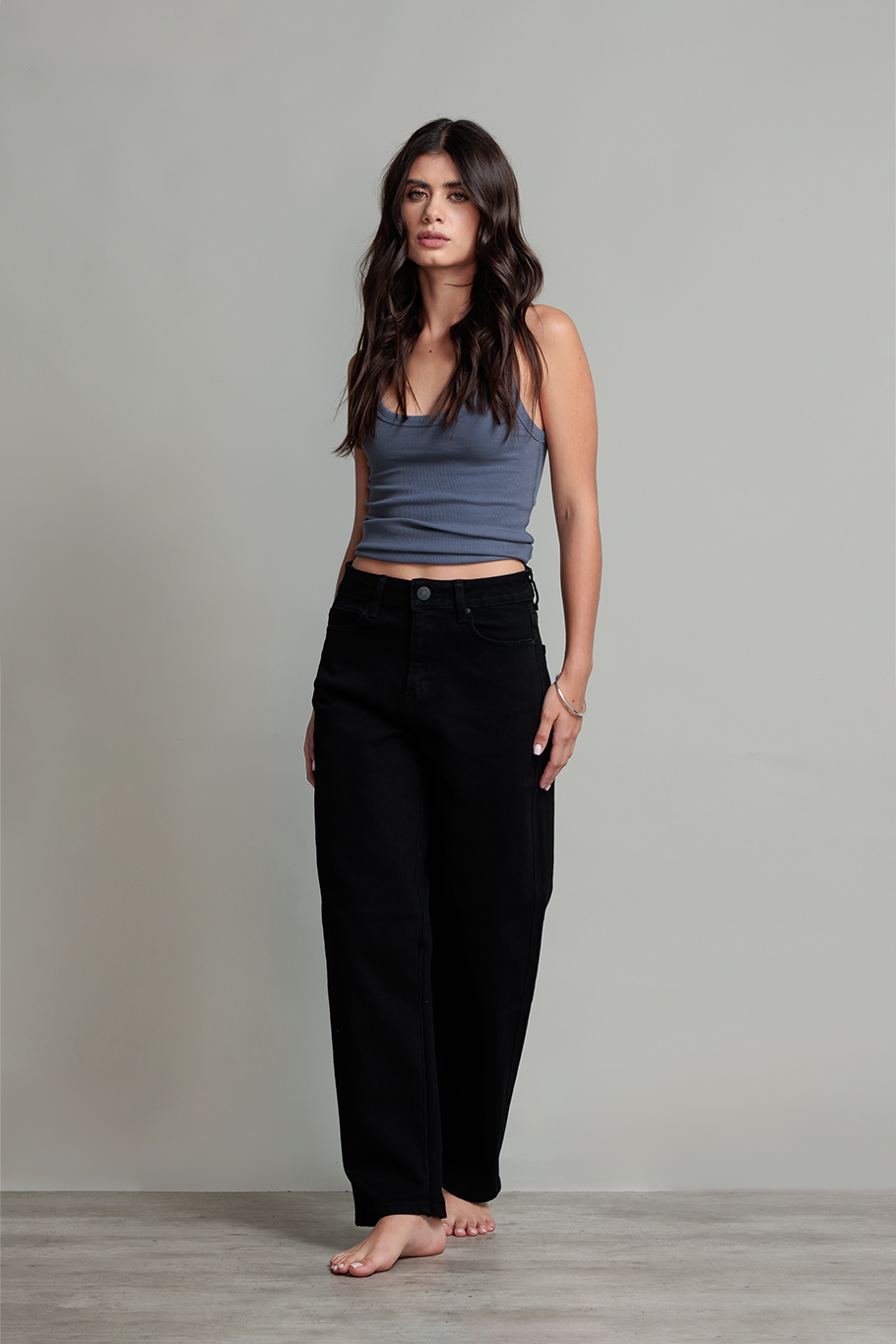 JEANS BARREL NEGRO - BASICS