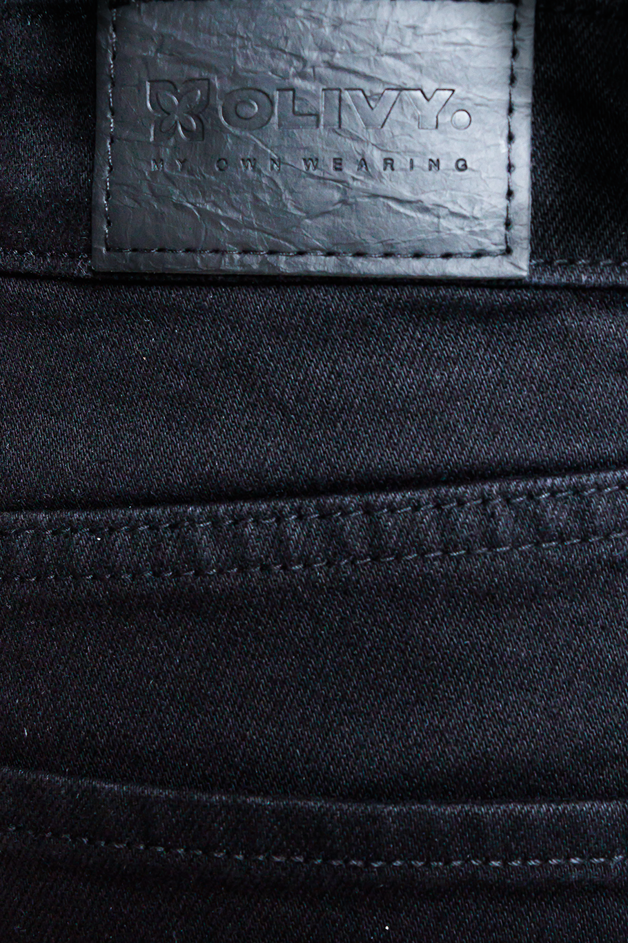 JEANS BARREL NEGRO - BASICS