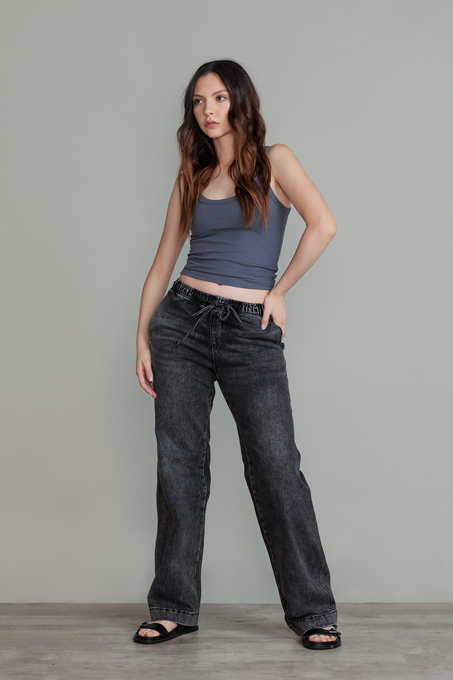 JOGGER BLACK WASH WIDE LEG - ESSENTIAL
