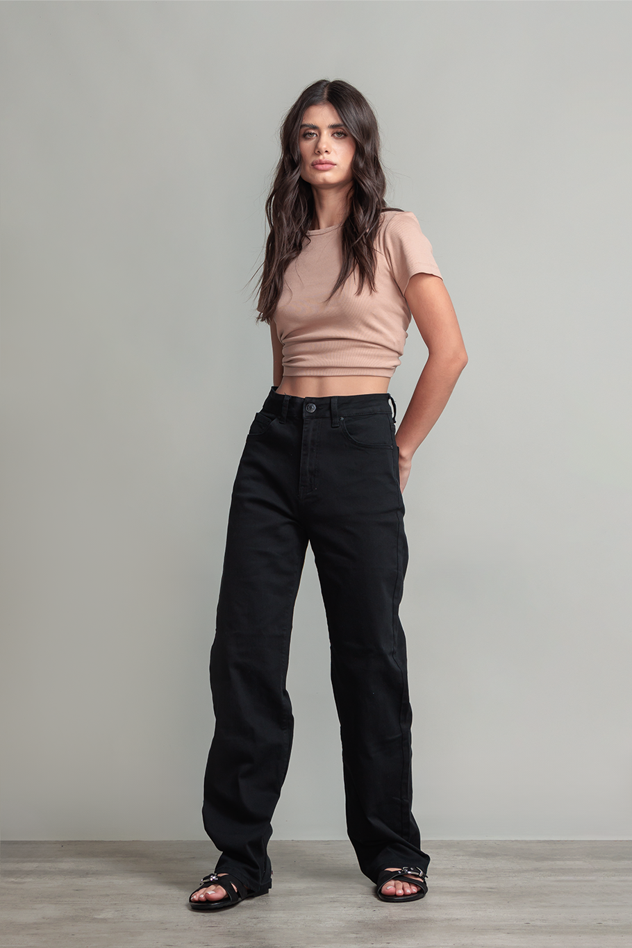 STRAIGHT FIT NEGRO - BASICS