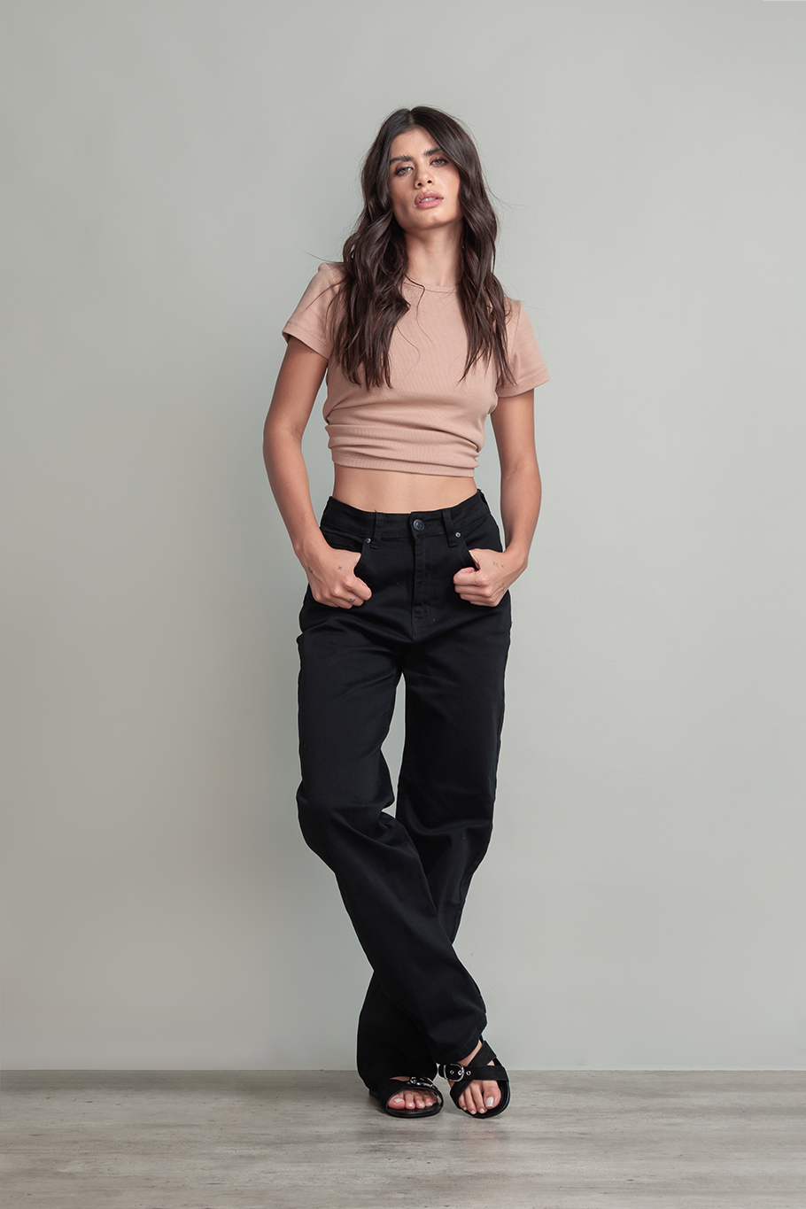 STRAIGHT FIT NEGRO - BASICS