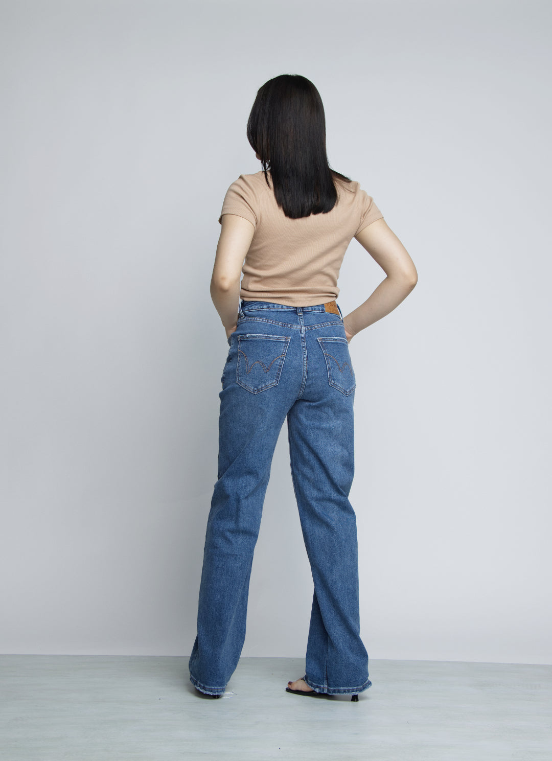 JEAN STRAIGHT LEG - AZUL MEDIO