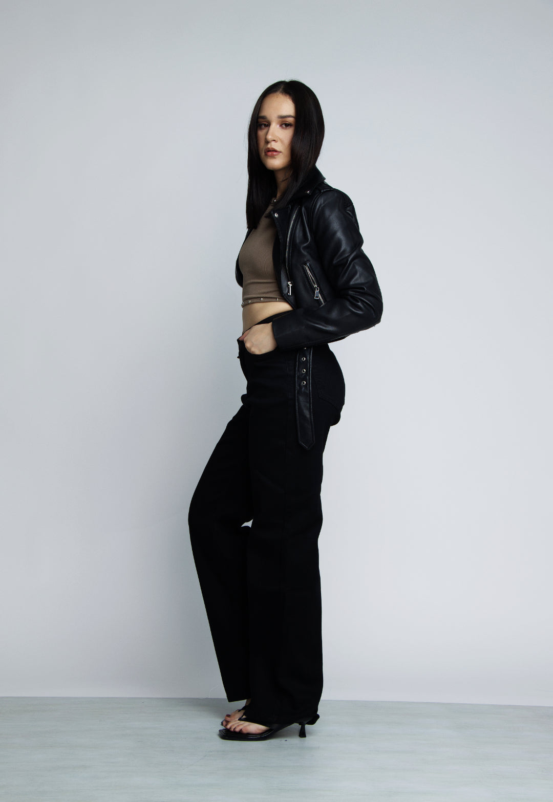 JEAN STRAIGHT LEG - NEGRO