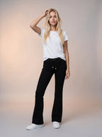 Jean Media Campana – Negro con Cinto de cuerda