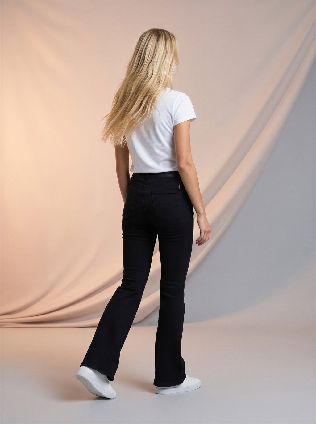 Jean Media Campana – Negro con Cinto de cuerda