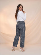 Jean Regular Fit Plus Gris Claro Textura con relieve MON-3121P