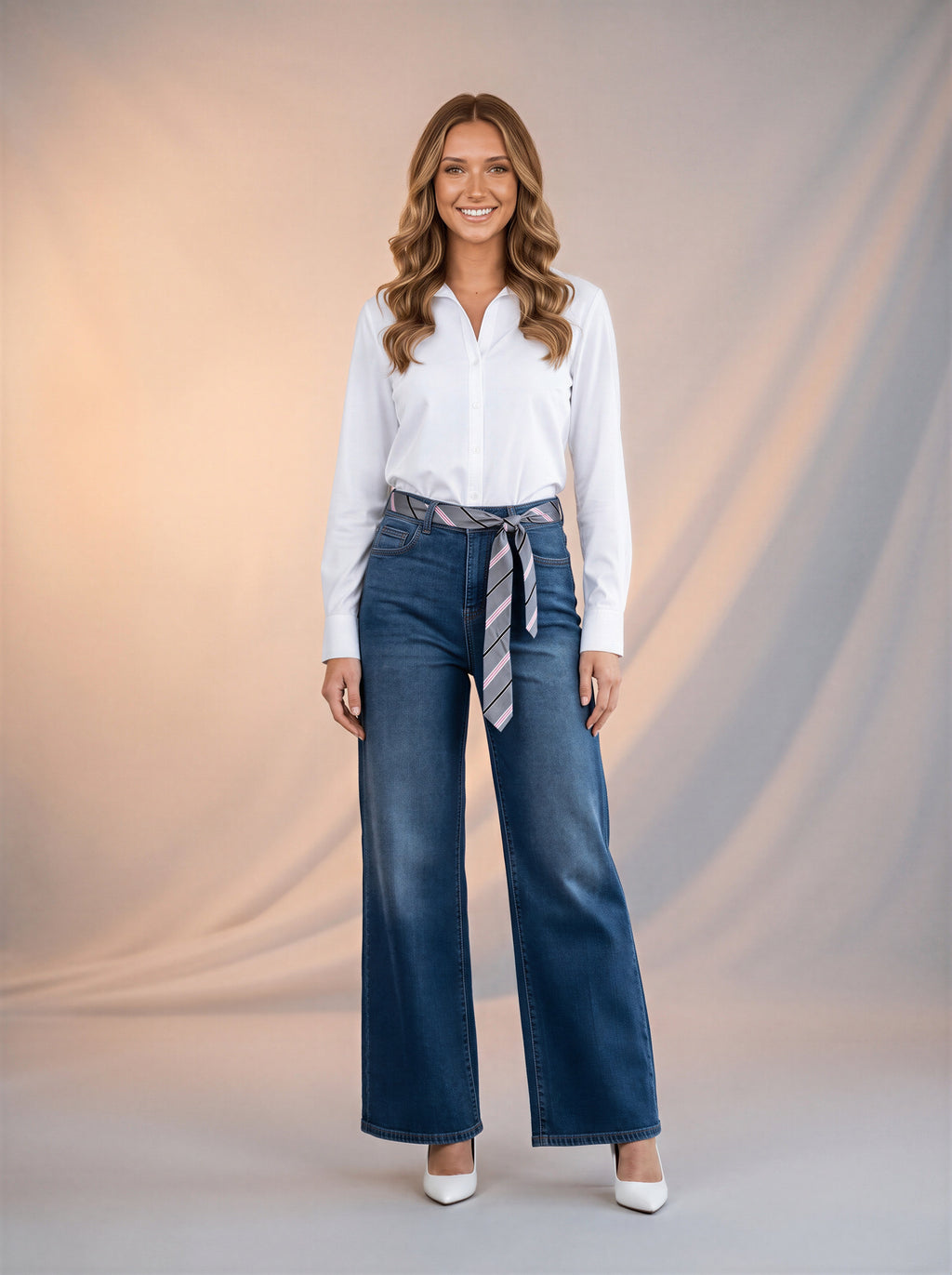 Wide Leg Azul Marino con Corbata