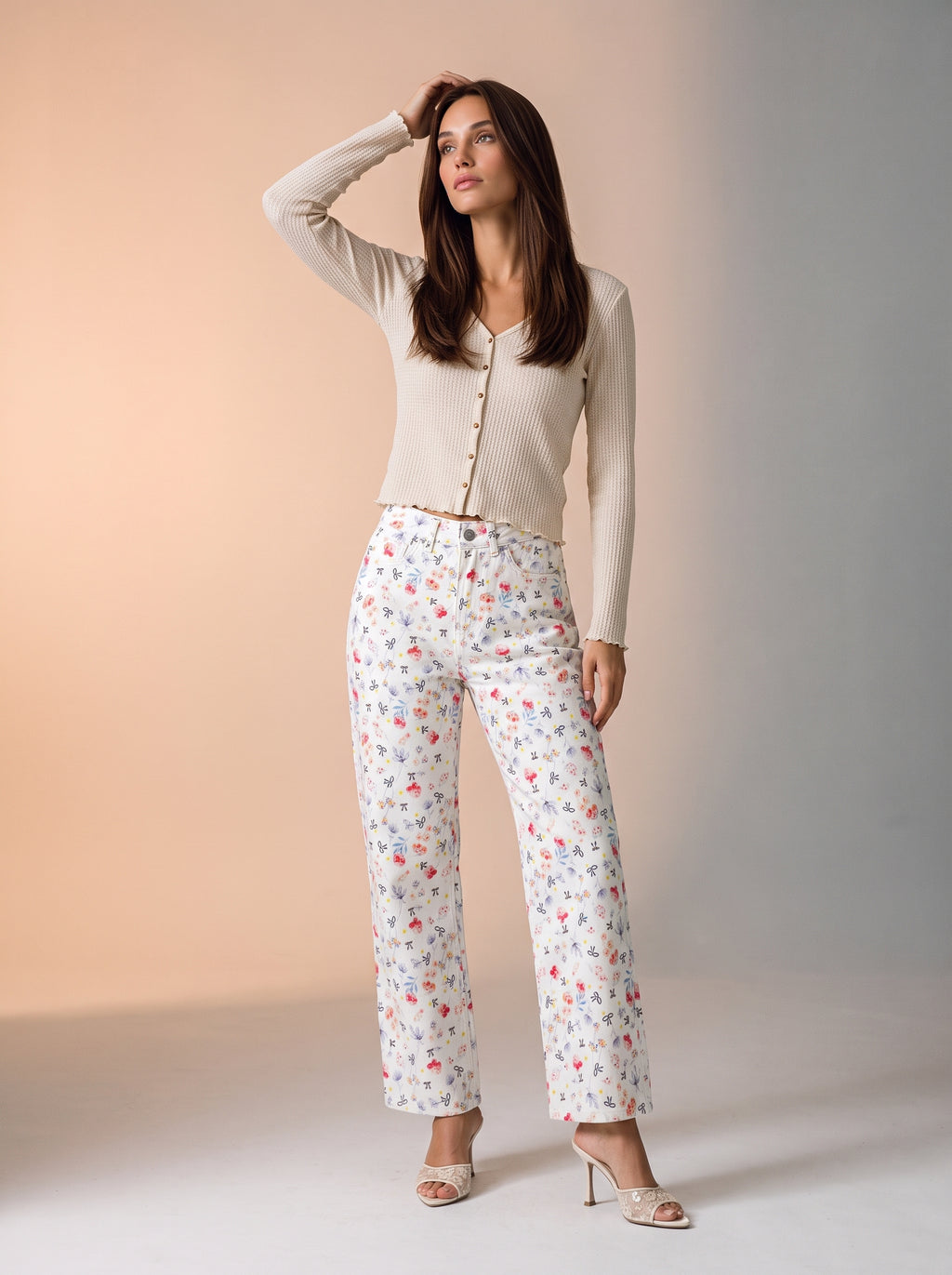 Jean Regular Fit Blanco con Flores OL-922