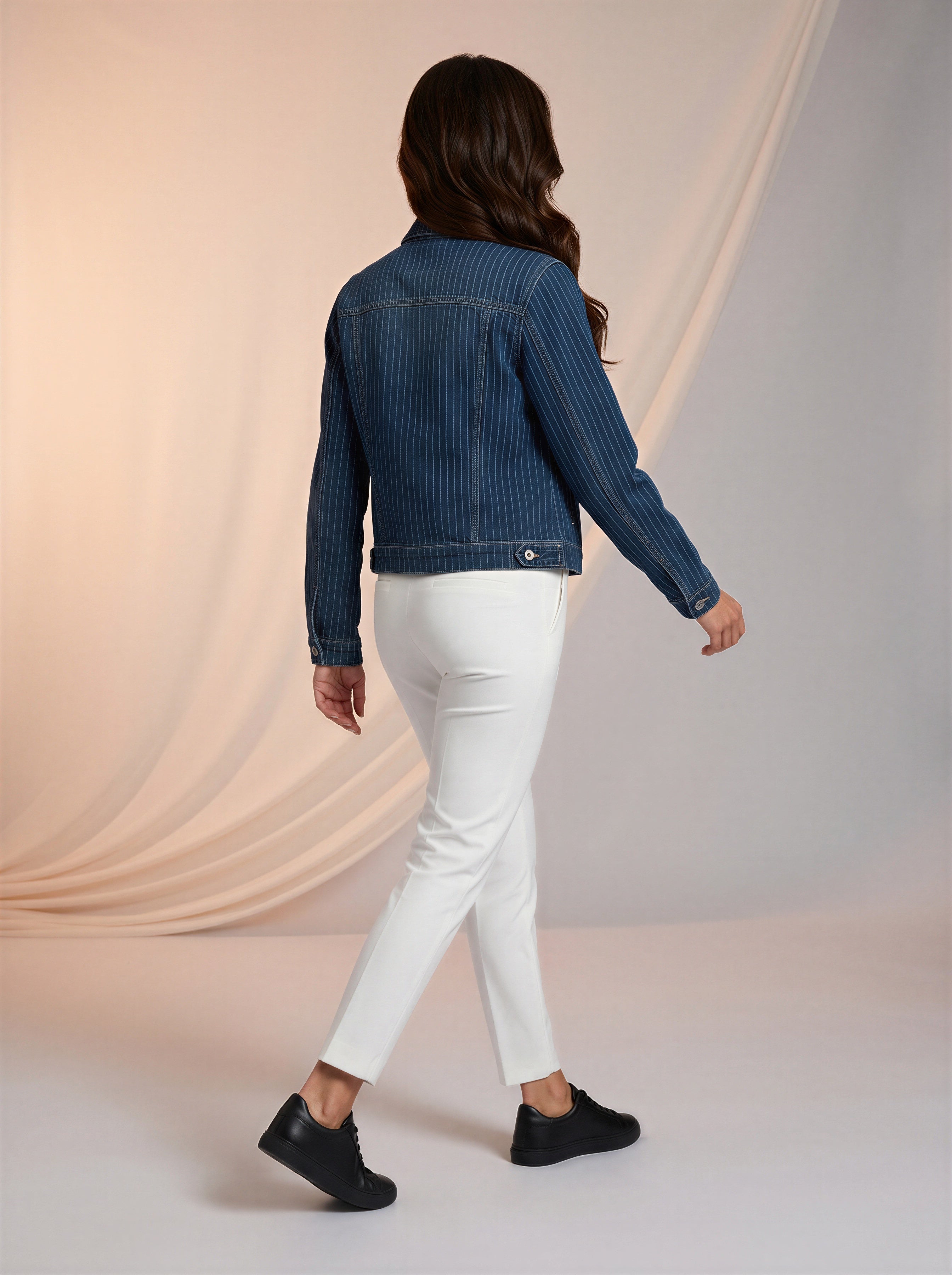 Chaqueta con Stretch Azul Marino con Rayas