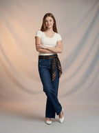 Jean Regular Fit Azul Marino con Roturas y Pañoleta