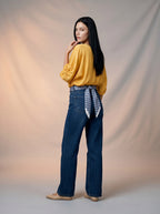 Jean Regular Fit Azul Medio con Rotos y Pañoleta