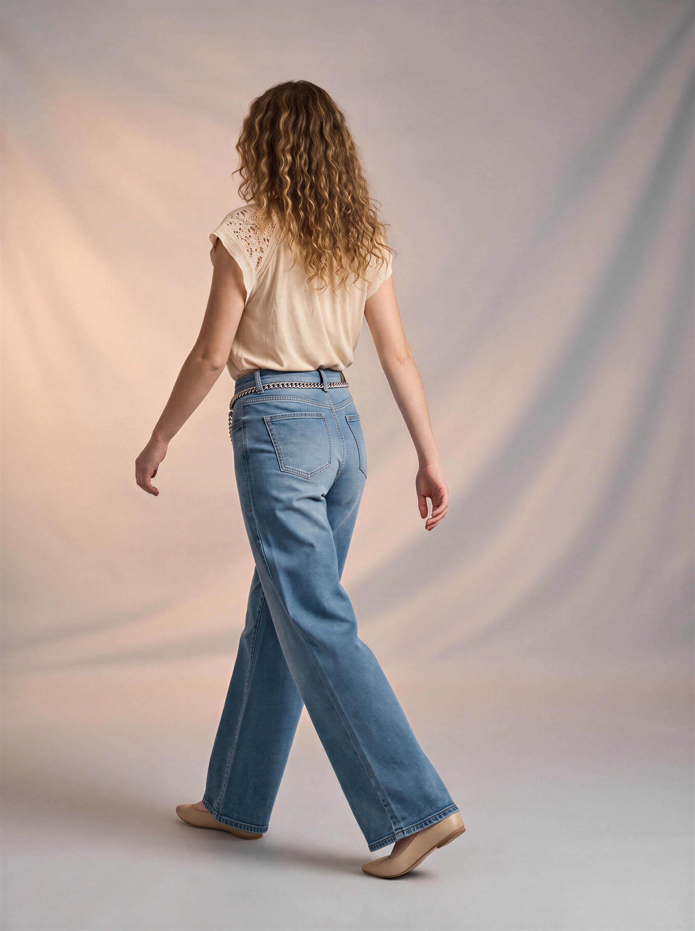 Wide Leg Azul Ice con Accesorio de Cadena