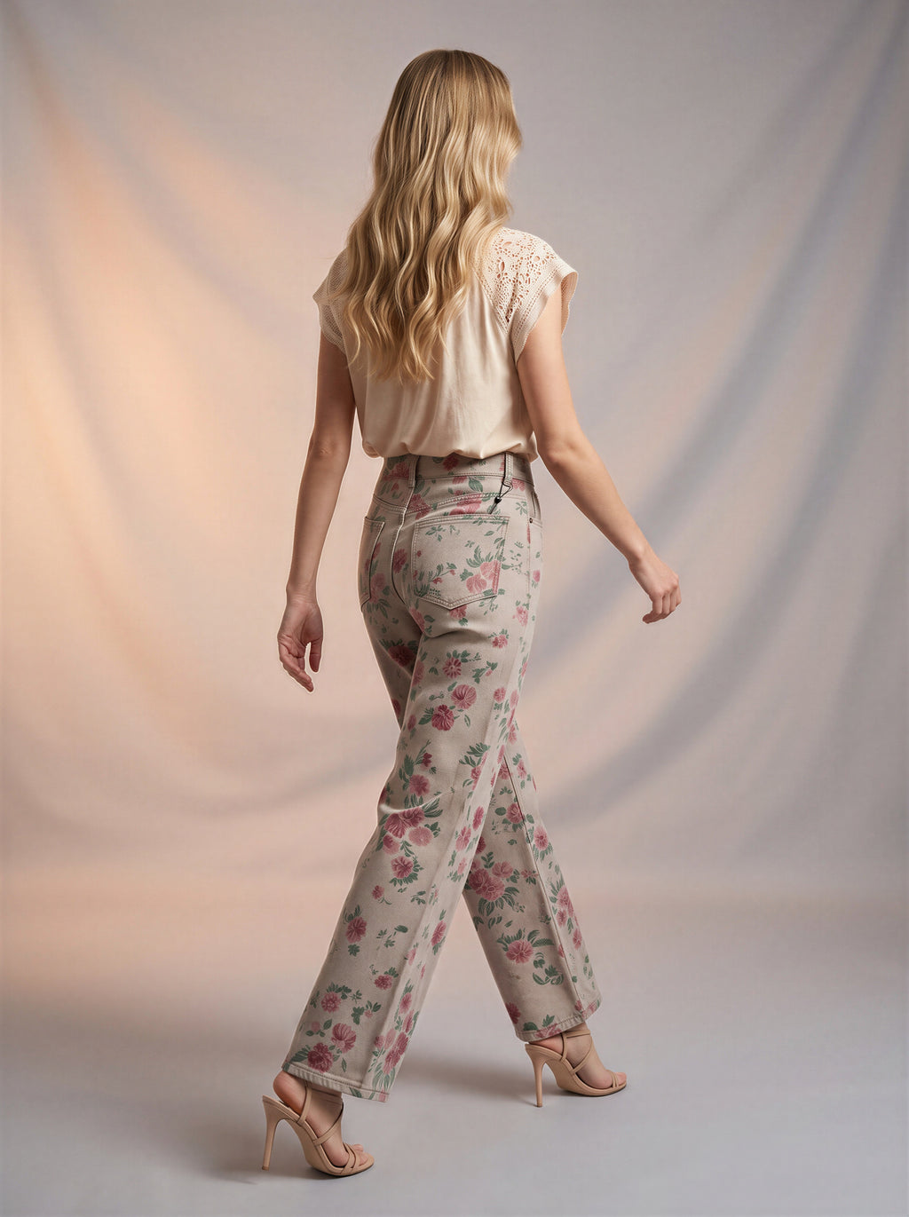 Regular Fit Beige con Flores