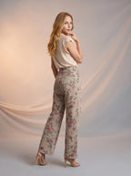 Regular Fit Beige con Flores