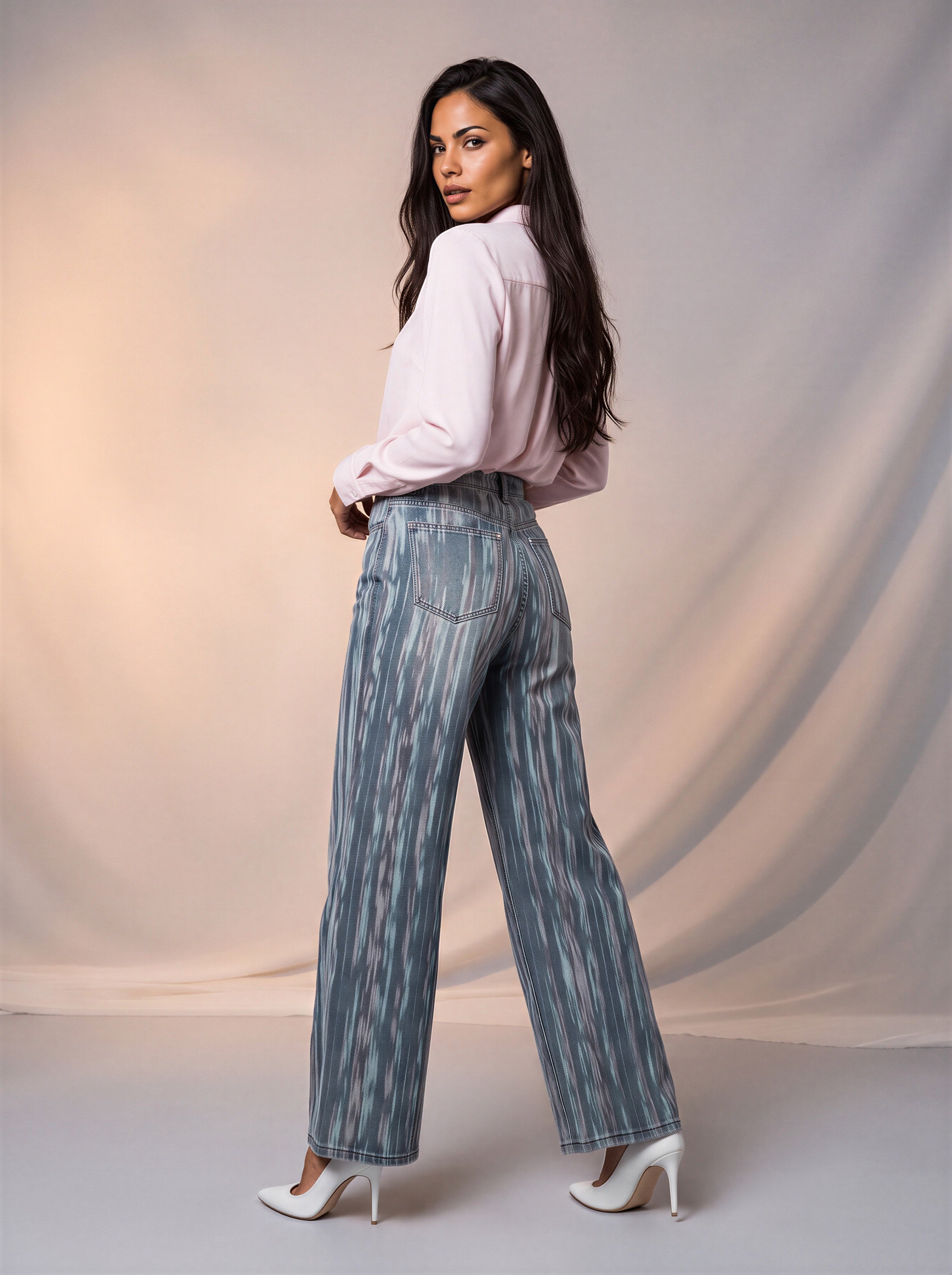 Wide leg azul con textura efecto pintura rosa y azul