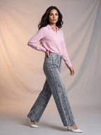 Wide leg azul con textura efecto pintura rosa y azul