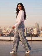 Wide leg azul con textura efecto pintura rosa y azul